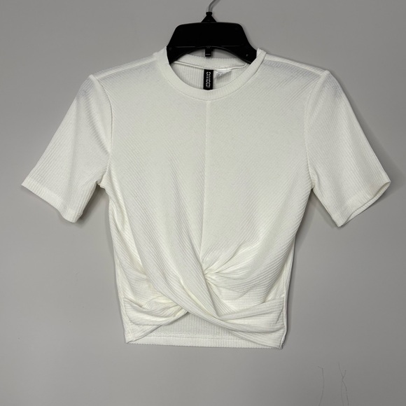 H&M Tops - H&M White Ribbed Twist Front Crop Top Short Sleeve Size XS Valentine’s Day